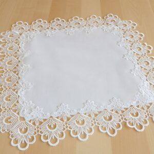 matches21 - Webshop Mitteldecke Tischdecke Stickerei Spitze wollweiss Tischwaesche 60x60 cm 1 Stk 118387 1 29