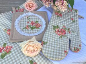matches21 Ofenhandschuh Topfhandschuh LUISA Rosen Karo bunt 17x33 cm Landhaus Baumwolle 1 Stk 121429 1 1 6
