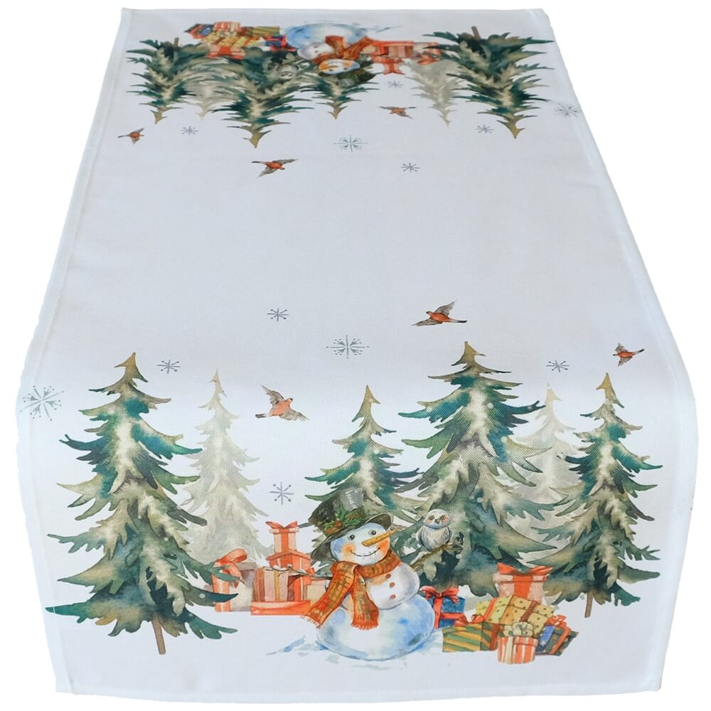 matches21 - Webshop Tischlaeufer Tischwaesche Weihnachten Schneemann und Wald weiss Druck bunt 40x85 cm 117028 1 1