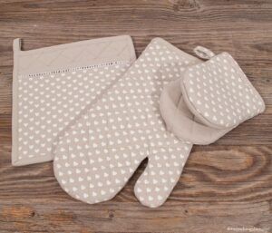 matches21 Topfhandschuh Landhaus Stil TRAUDL Herzen beige weiss Mini Ofenhandschuh 1 Stk 118096 3 1 7
