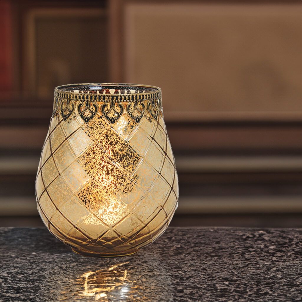 matches21 - Webshop Vintage Kerzenglas Windlicht gold in 3 Groessen Modernes Windlichtglas als Kerzenstaender Laterne und Teelichthalter Boho Kerzenhalter Teelichtglas fuer Wohnzimmer Tisch Deko Balkon 17 21
