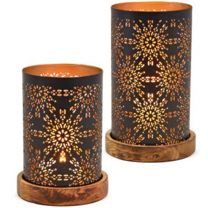 matches21 - Webshop Windlichter mit ausgefraesten Blumen auf Holzsockel schwarz Metall 1 Stk 2 Groessen 122529 1 1 3